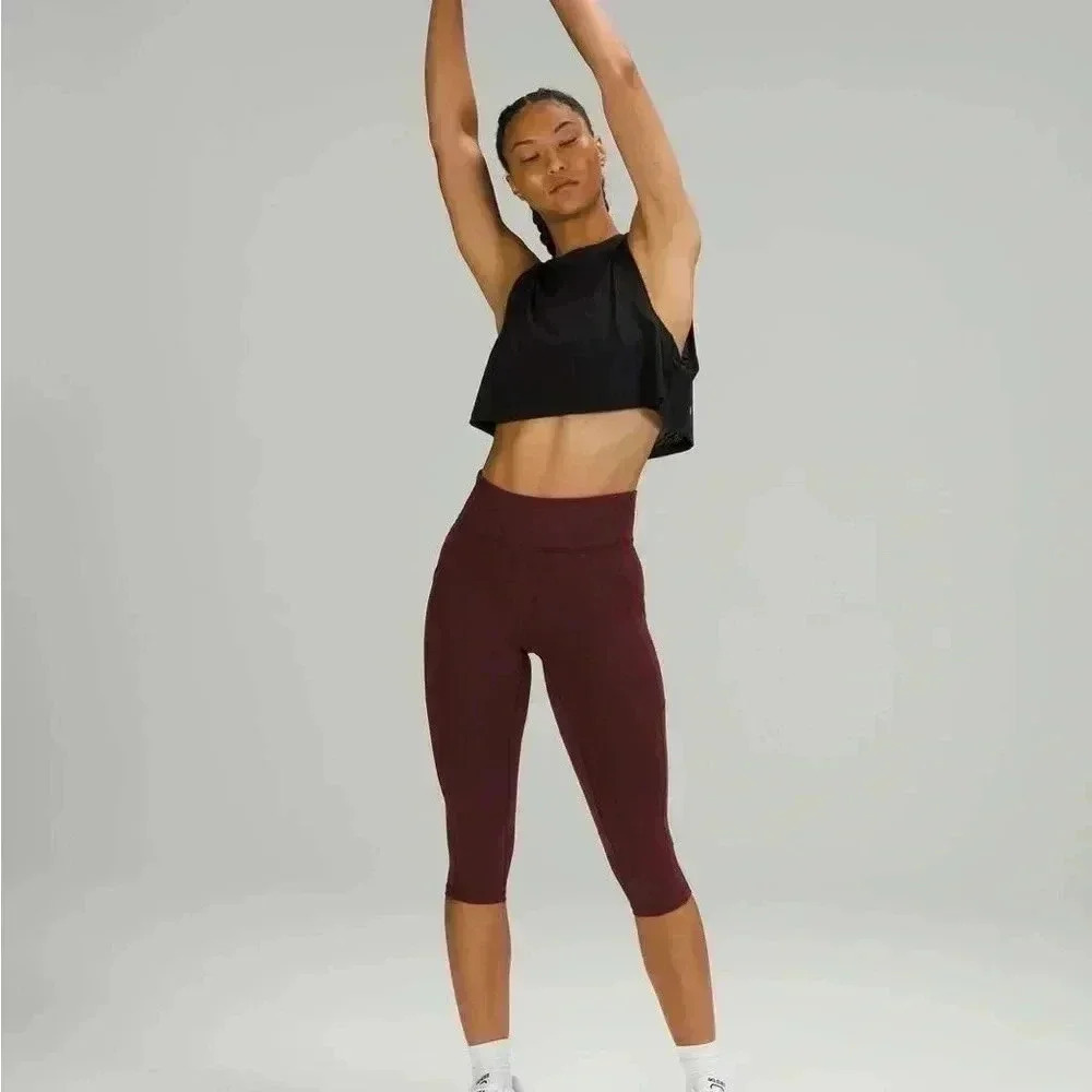 Lululemon Invigorate High-Rise  Crop 17" Red Merlot 4
